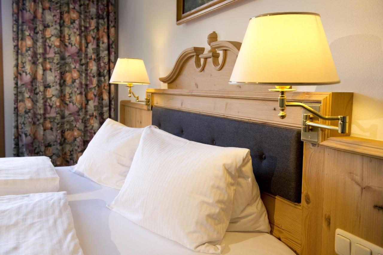 Hotel Wiesenegg Aurach bei Kitzbuehel Quarto foto